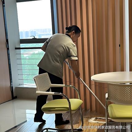 周末家庭保洁 让家焕然一新，让生活更惬意